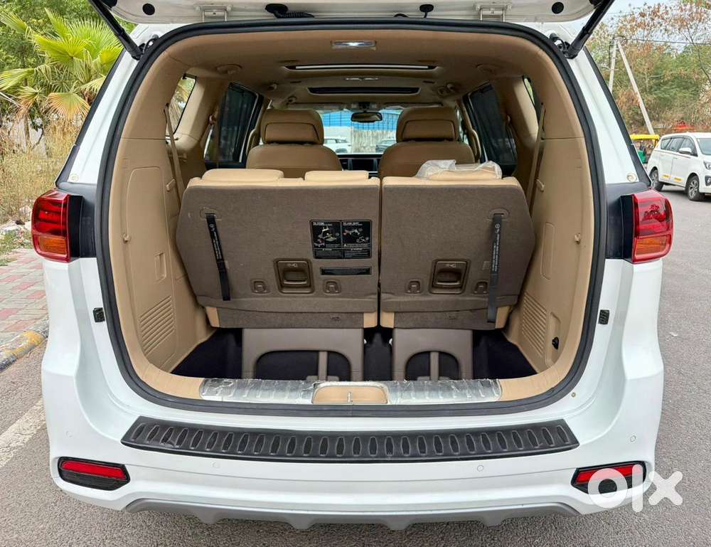 Kia Carnival Limousine Plus 7 Str, 2022, Diesel