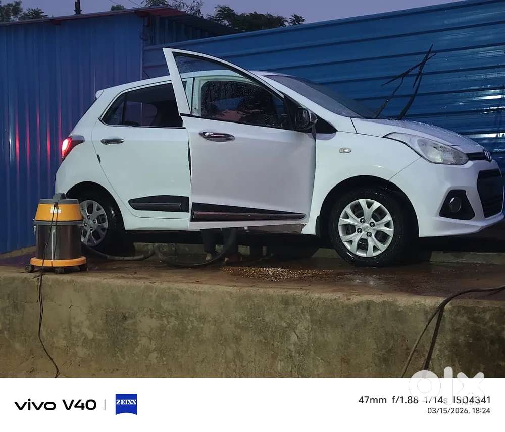 Hyundai Grand I10 2015 Petrol 60000 Km Driven