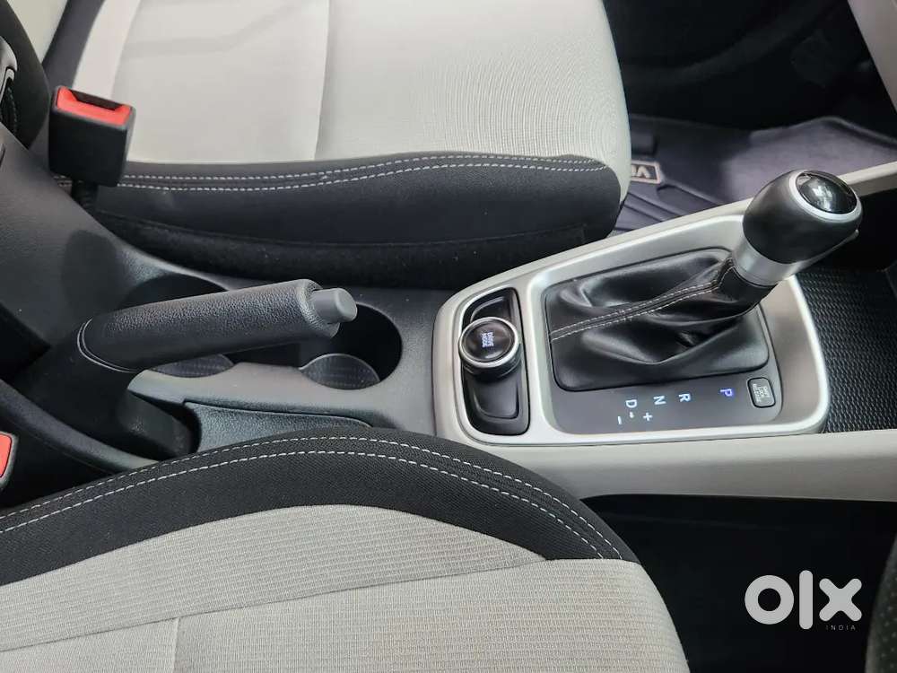 Hyundai Venue 1.0 S(o) Turbo Dct, Petrol, 2025