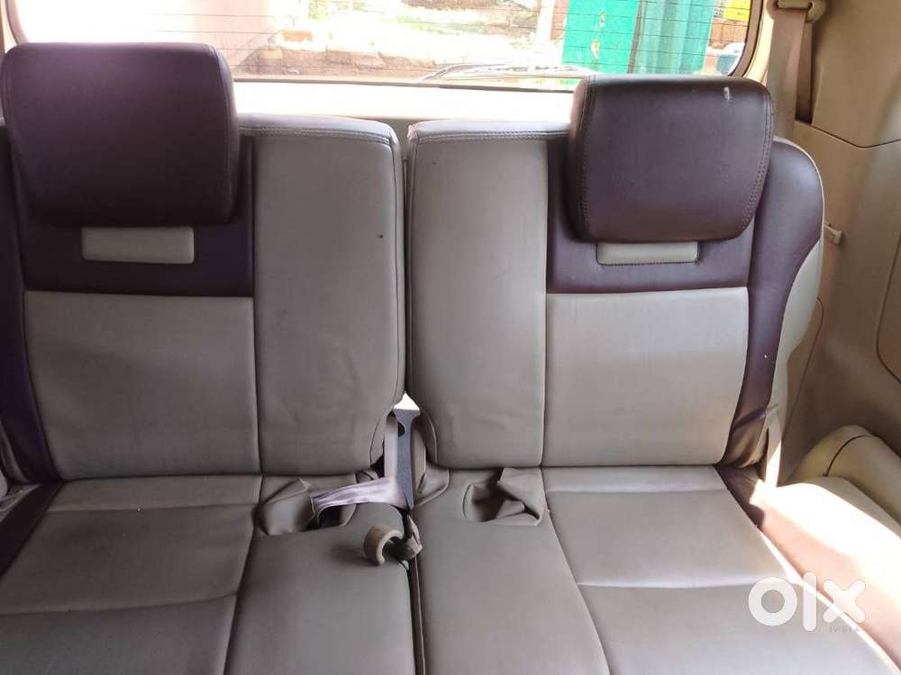 Toyota Innova 2.5 V Bs3 Well Maintained