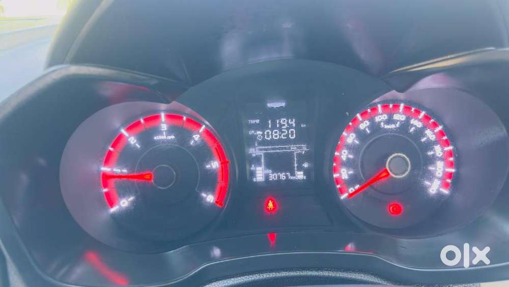 Mahindra Xuv300 W6 Diesel, 2022, Diesel