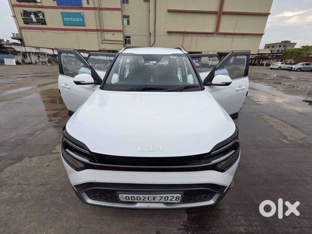 Kia Carens 1.4 Prestige 7 Str, 2023, Petrol