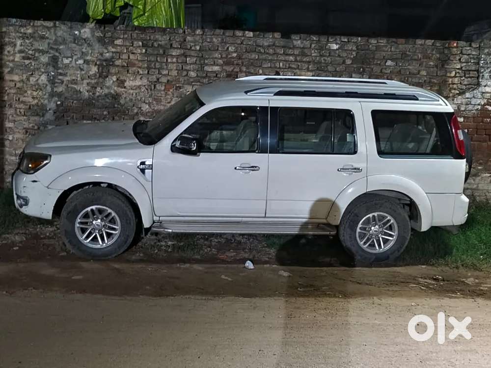 Ford Endeavour Diesel Automatic 2011