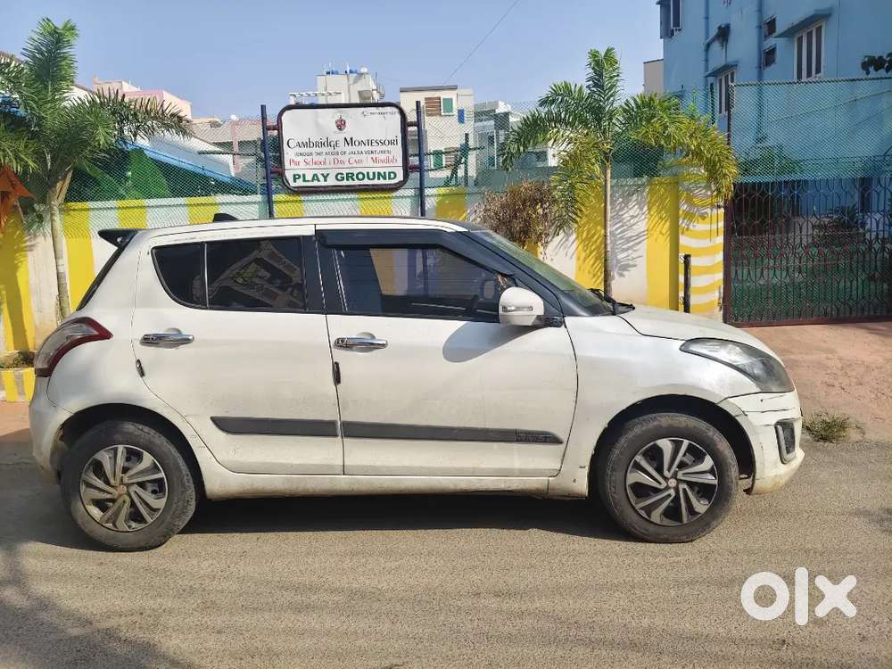 Maruti Suzuki Swift Vxi Petrol 2017