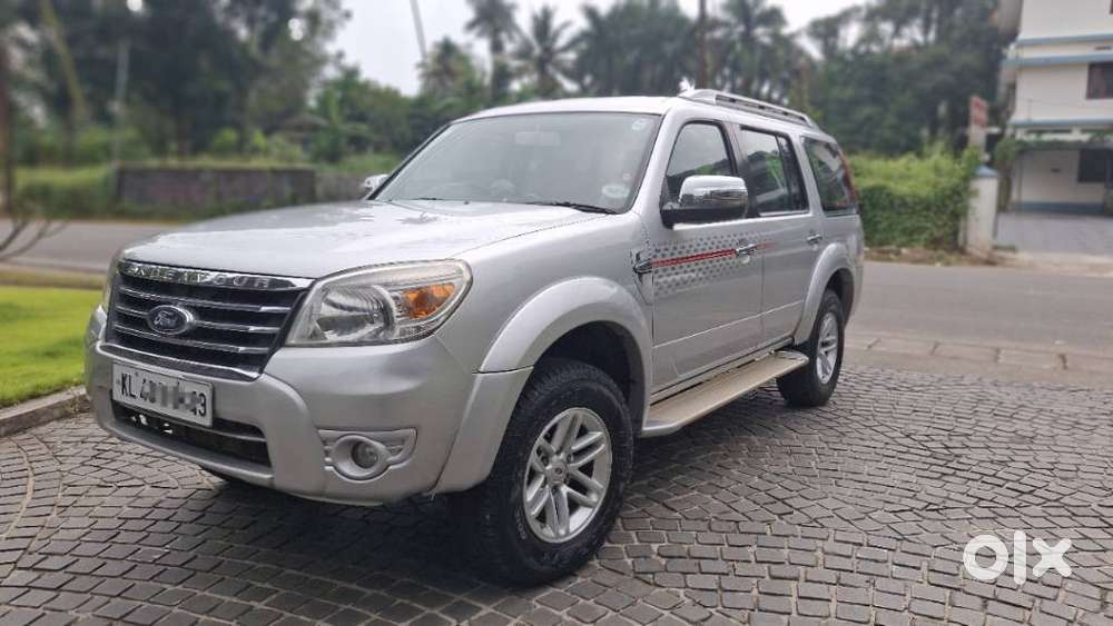 Ford Endeavour 3.2 Titanium At 4x4, 2010, Diesel