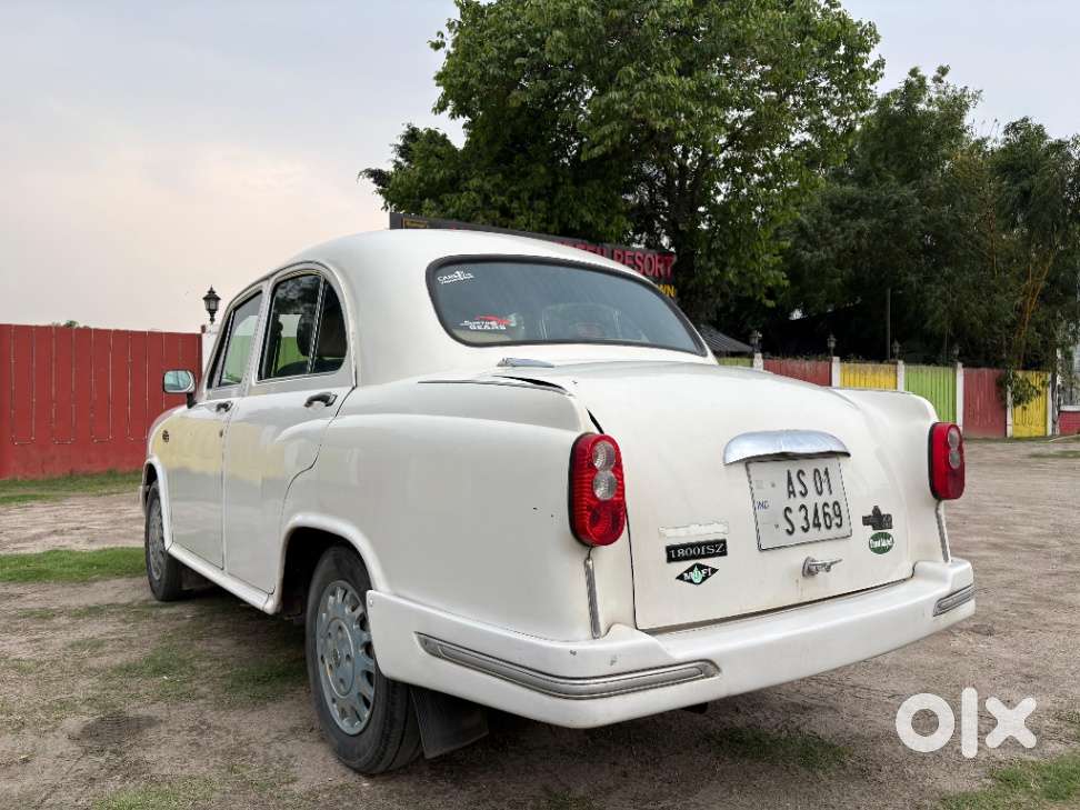 Ambassador Grand 1800 Isz Mpfi, 2004, Petrol