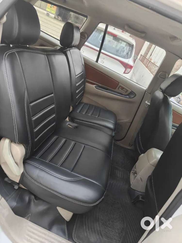 Toyota Innova 2012 Diesel 126000 Km Driven