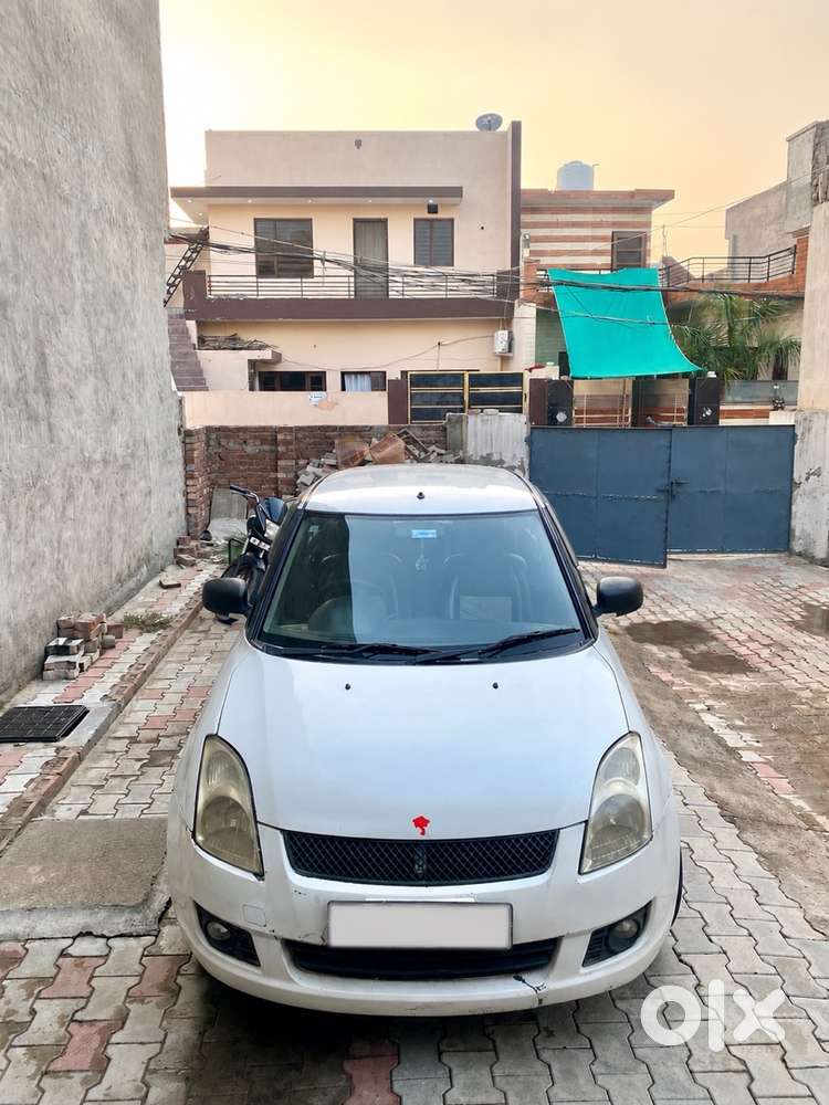 Swift Dzire (diesel) 2011