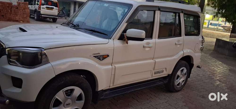 Mahindra Scorpio S6 2017 Diesel Well Maintained