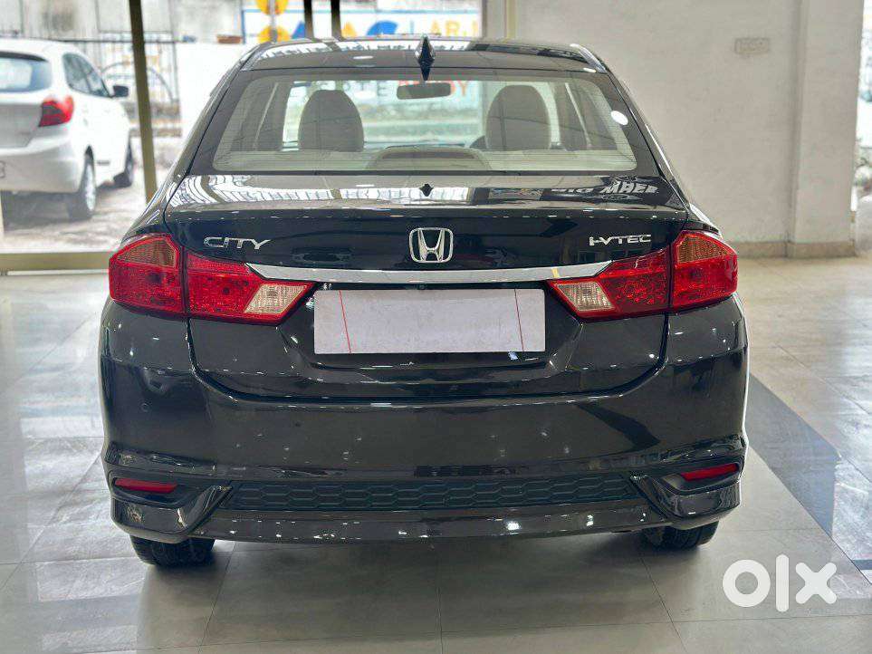 Honda City I-vtec V, 2022, Petrol