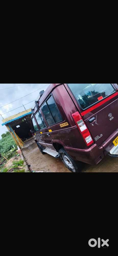 Tata Sumo Gold 2013