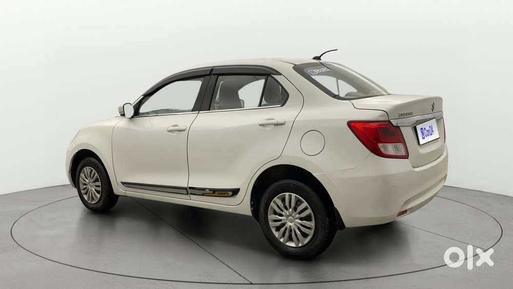 Maruti Suzuki Swift Dzire Amt Vxi, 2022, Petrol