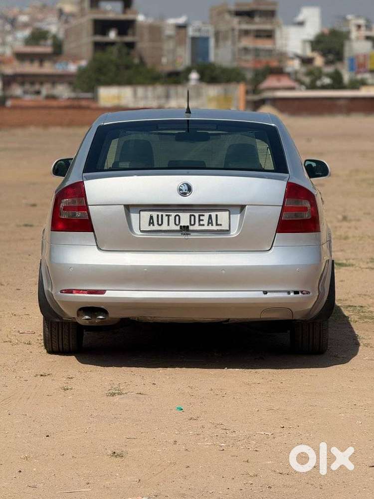 Skoda Laura 1.9 Tdi Mt Ambiente, 2010, Diesel