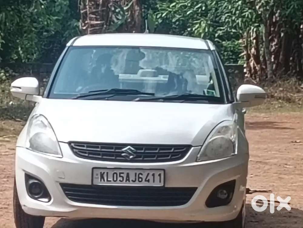 Automatic  Maruti Suzuki Swift Dzire 2014 Petrol89000km Driven