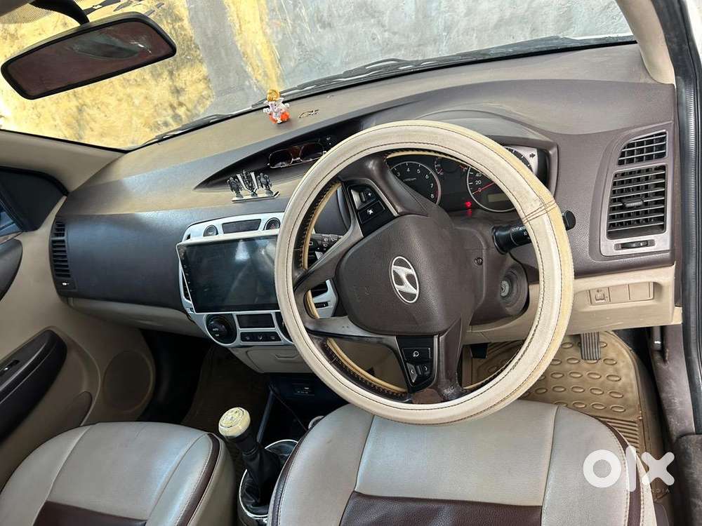 Hyundai 2012 Car Petrol Manual