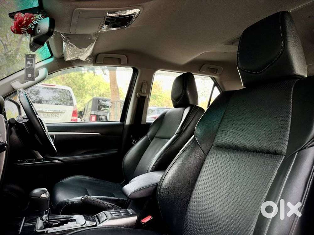 Toyota Fortuner 4x2 At 2.7 Petrol, 2021, Petrol