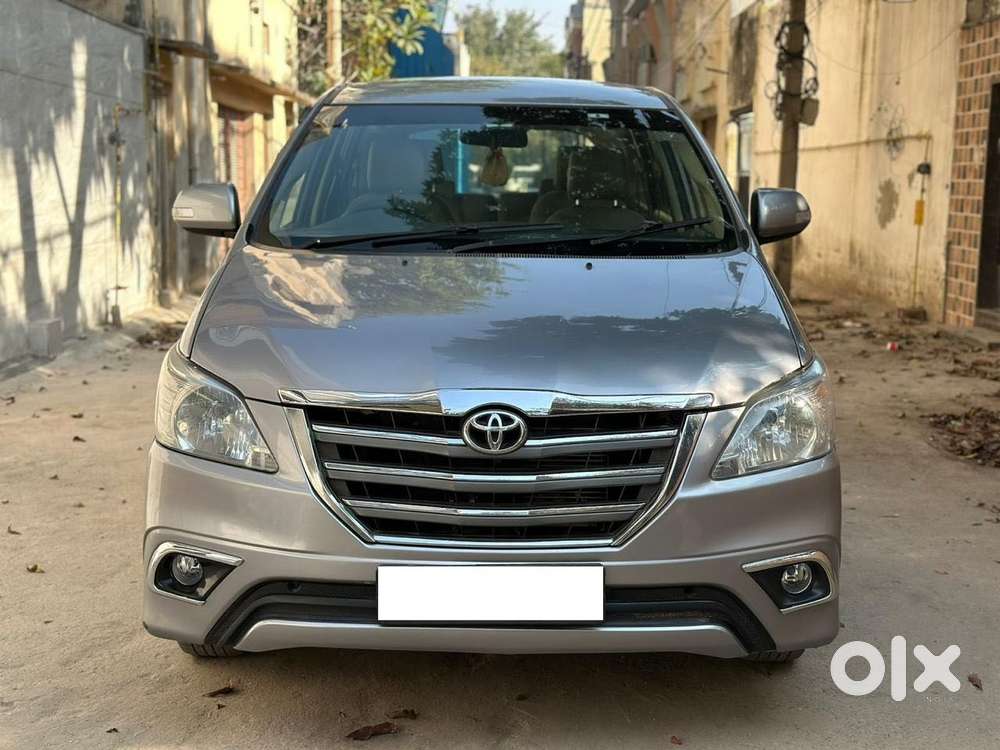 Toyota Innova 2.5 Vx 7 Seater Bs Iv, 2016, Diesel