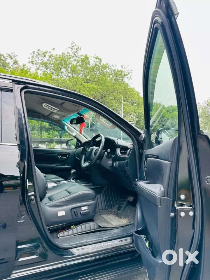 Toyota Fortuner 4x2 At 2.7 Petrol, 2025, Petrol