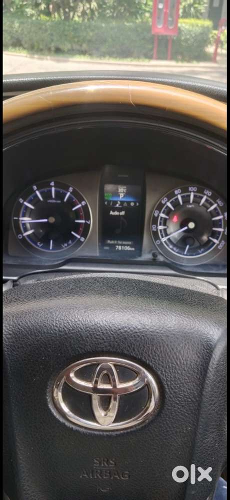 Innova Crysta 2.7z (at) 2022