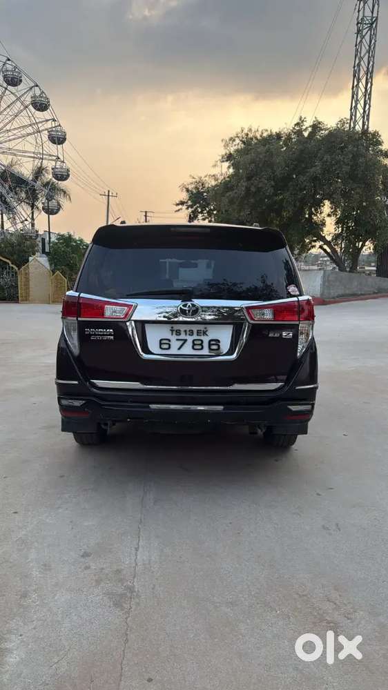 Toyota Innova Crysta