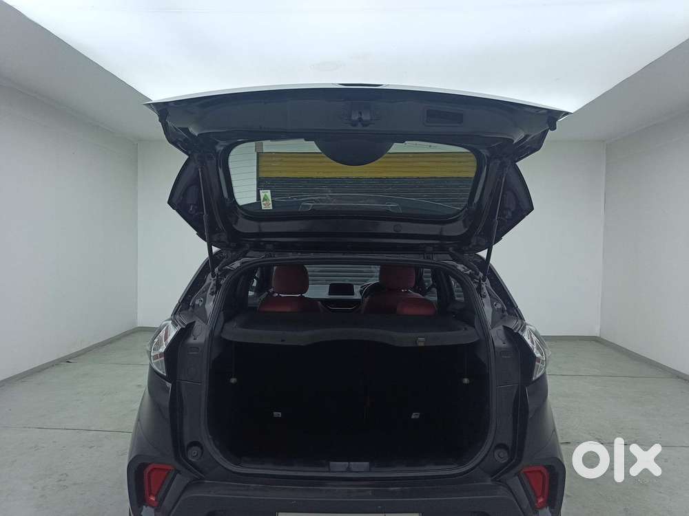 Tata Nexon 1.5 Revotorq Xza Plus Luxs Red Dark Edition Amt, 2023, Di..