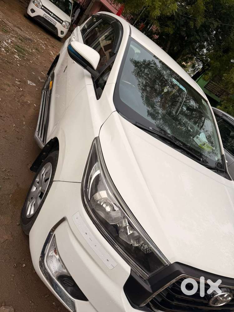 Toyota Innova Crysta 2.4 G Mt 7 Str, 2017, Diesel