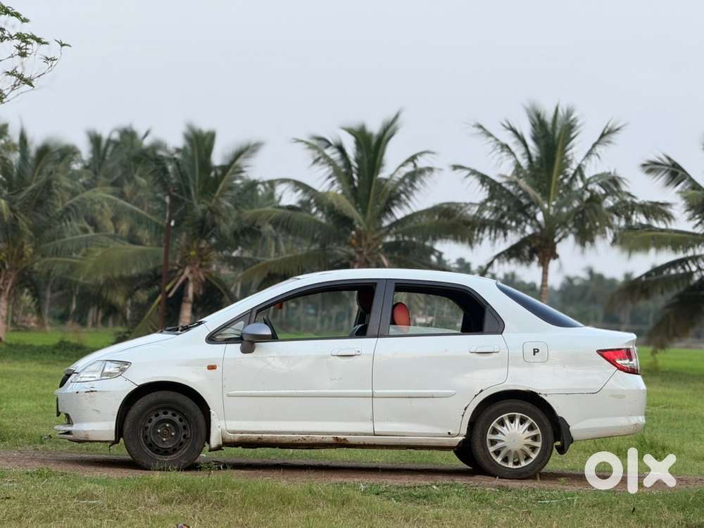 Honda City Zx Petrol 2005