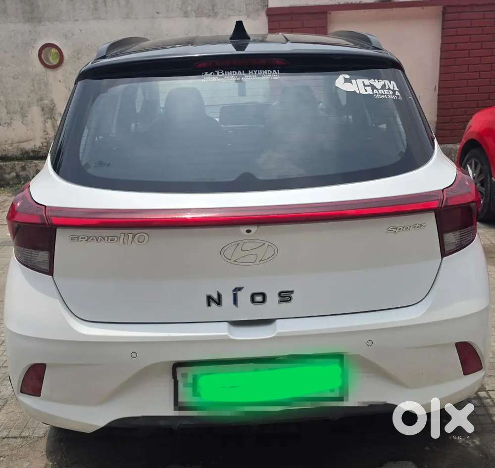 Hyundai Grand I10 Nios Sportz Dual Tone 2023
