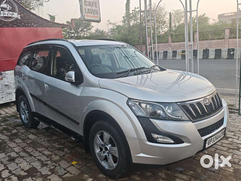 Mahindra Xuv500 W8, 2015