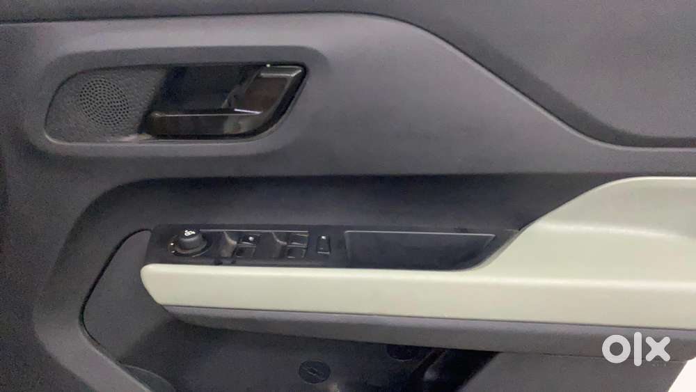 Tata Punch Camo Adventure Mt, 2022, Petrol