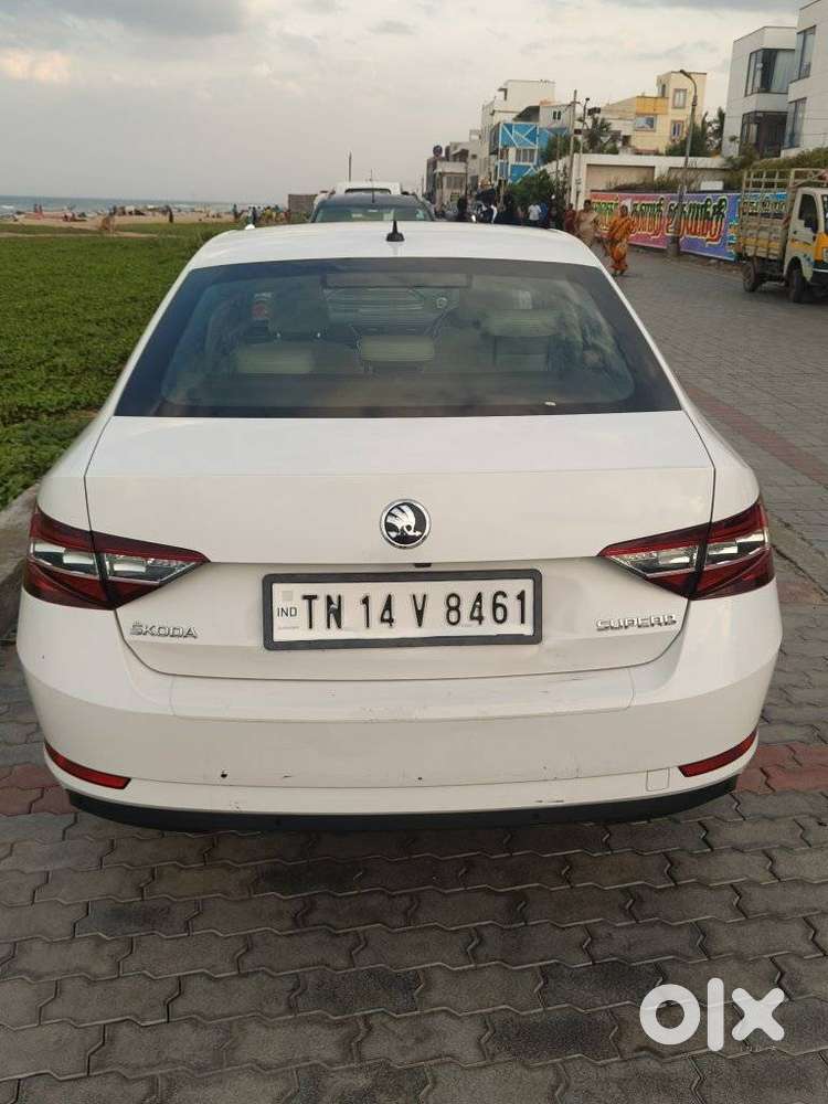 Skoda Superb L&k 1.8 Tsi At, 2020, Petrol