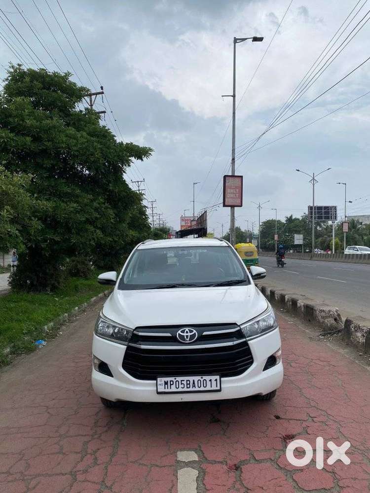 Toyota Innova Crysta 2.4 G Mt, 2016, Diesel