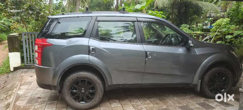 Mahindra Xuv500 Diesel 2017 Oct