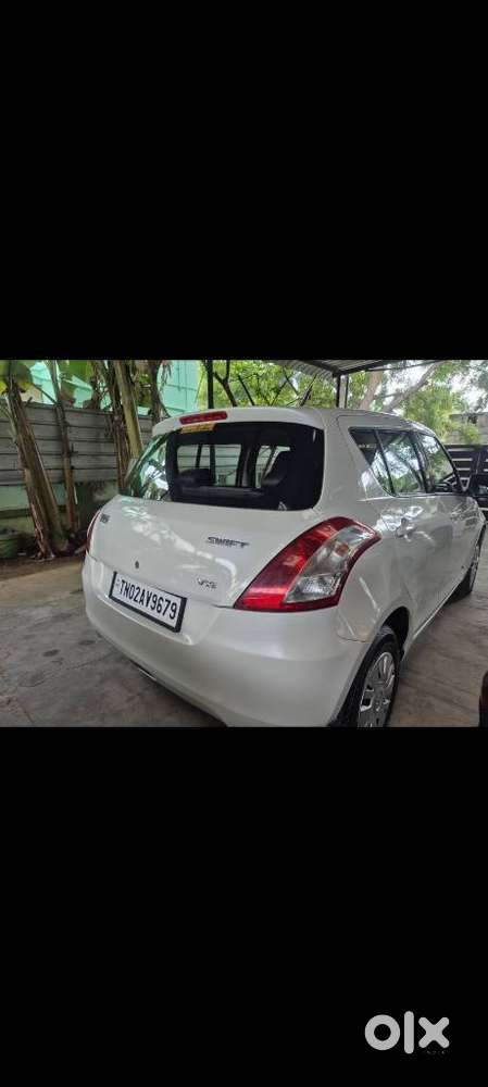 Maruti Suzuki Swift Vxi + Manual, 2012, Petrol