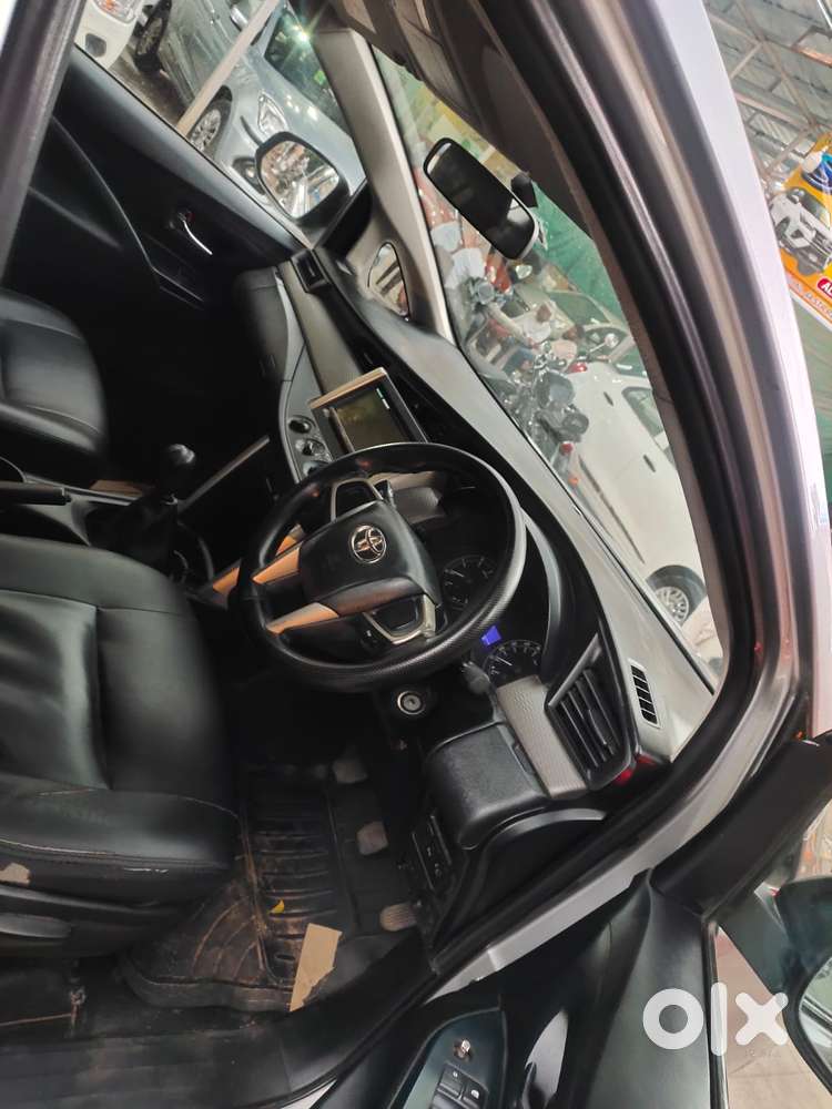 Toyota Innova Crysta 2.4 G Mt 7 Str, 2018, Diesel