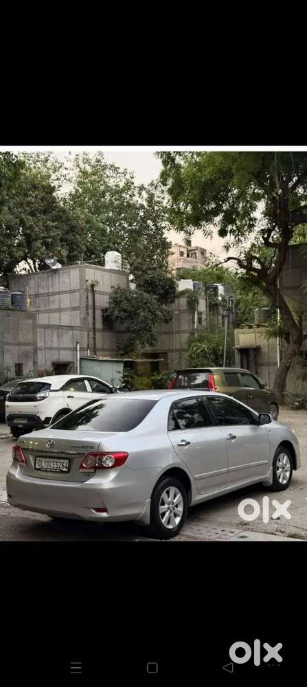 Toyota Corolla Altis 2013 Petrol Well Maintained