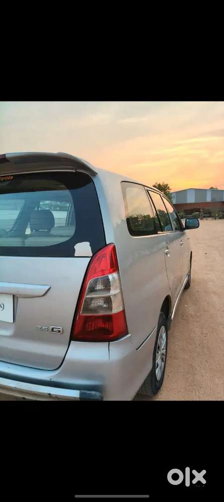 Toyota Innova 2012 Diesel 195000 Km Driven