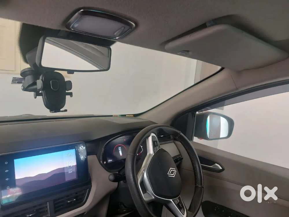 Renault Triber Petrol 2025