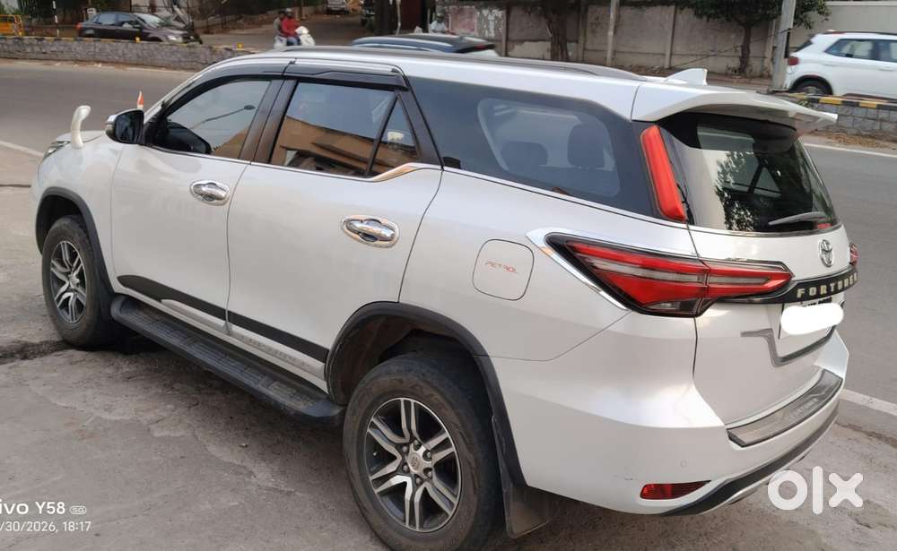 Toyota Fortuner 4x2 Mt 2.7 Petrol, 2022, Petrol