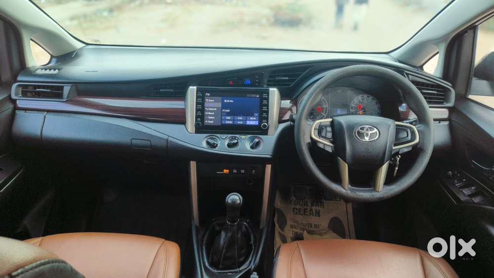 Toyota Innova Crysta 2.4 G Mt, 2022, Diesel