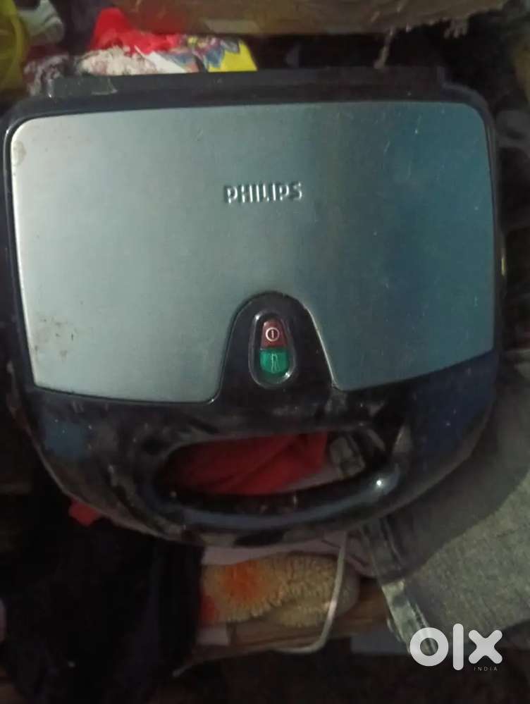 Philips Sandwiches Maker Machine 700W