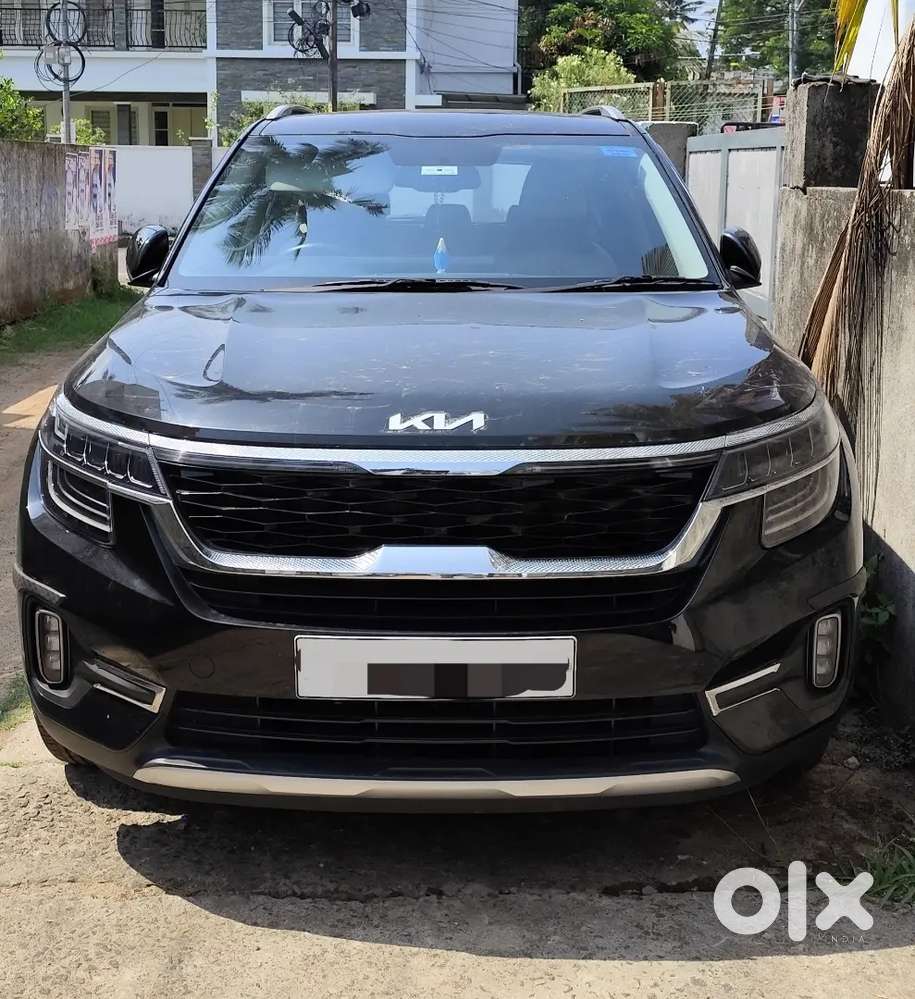 Black Kia Seltos 2023, 11000km, Single Owner, Well Maintained