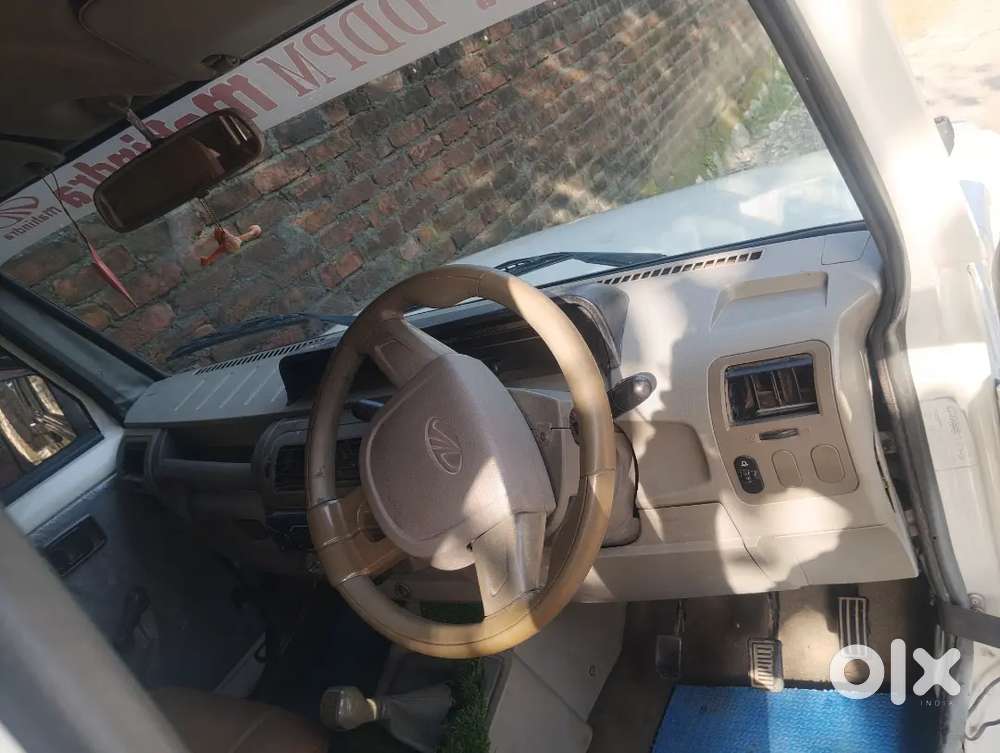 Mahindra Bolero 2012  Manual