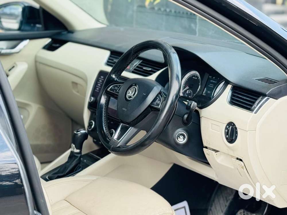 Skoda Octavia 1.8 Tsi Style Plus At, 2017, Petrol