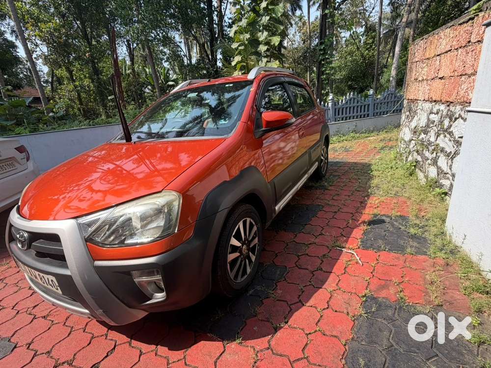 Toyota Etios Cross