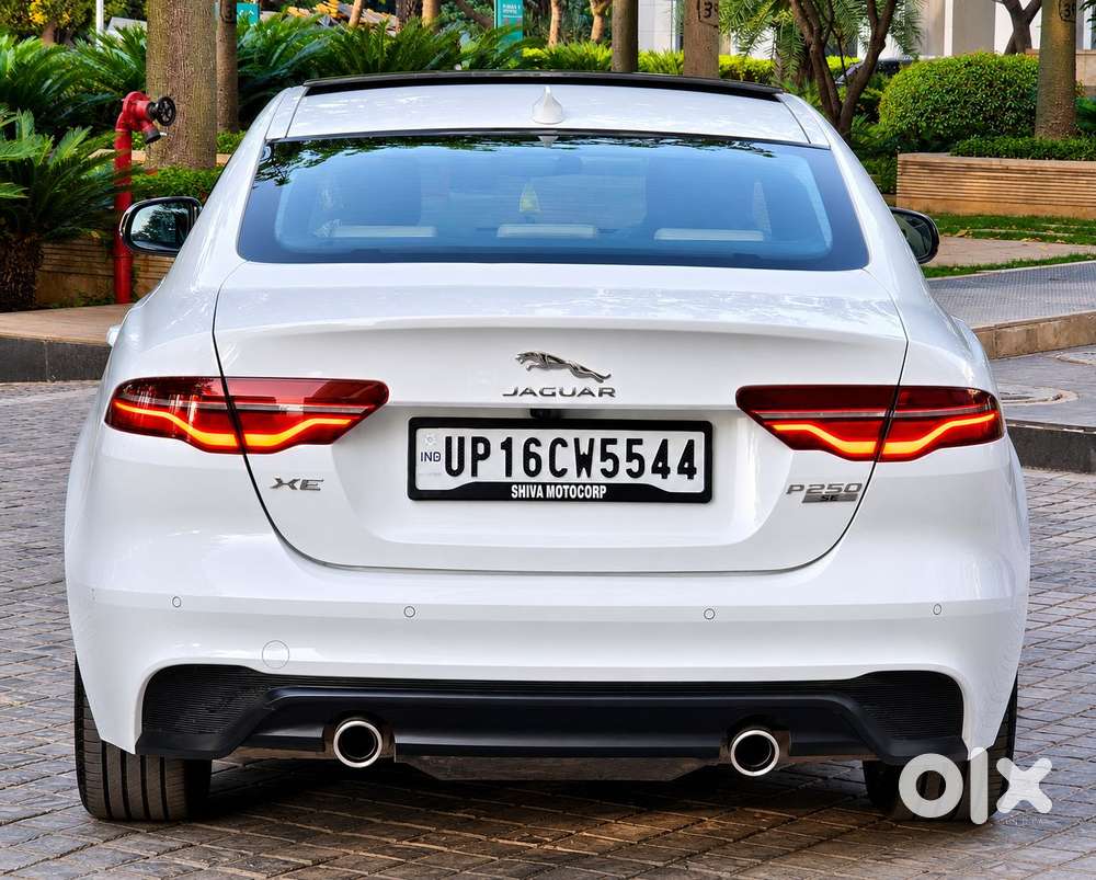 Jaguar Xe Pure, 2021, Petrol