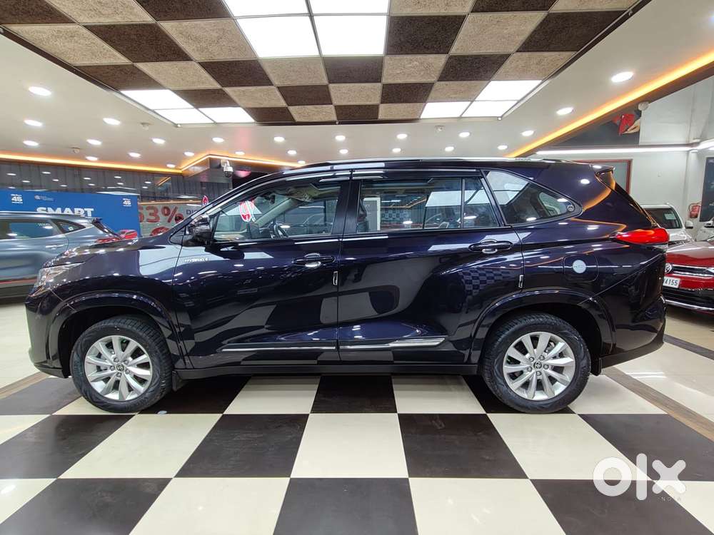 Toyota Innova Hycross 2.0 Vx (o) Hybrid 7 Str, 2024, Petrol