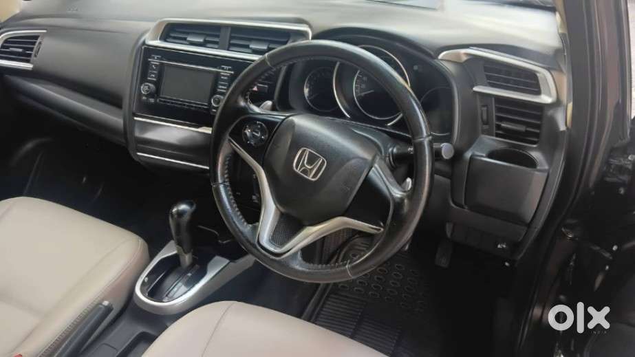 Honda Jazz V Cvt, 2017, Petrol