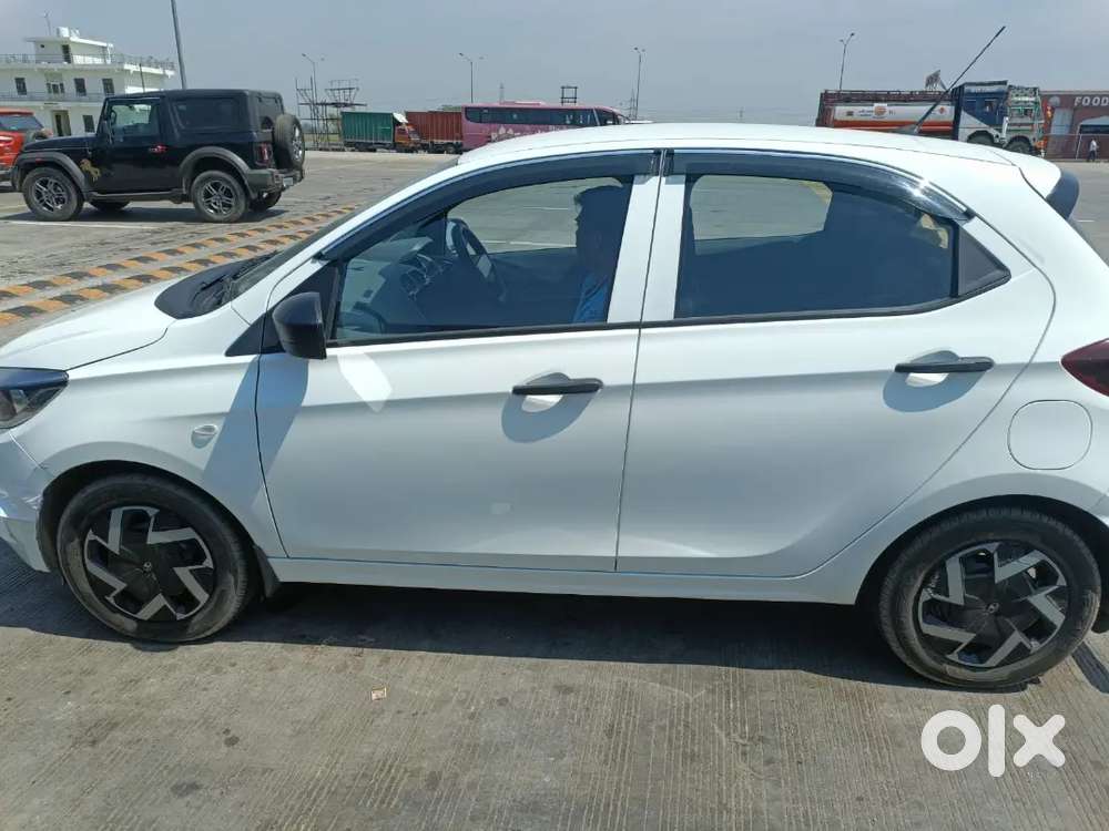 Tata Tiago 2025 Petrol 3590 Km Driven