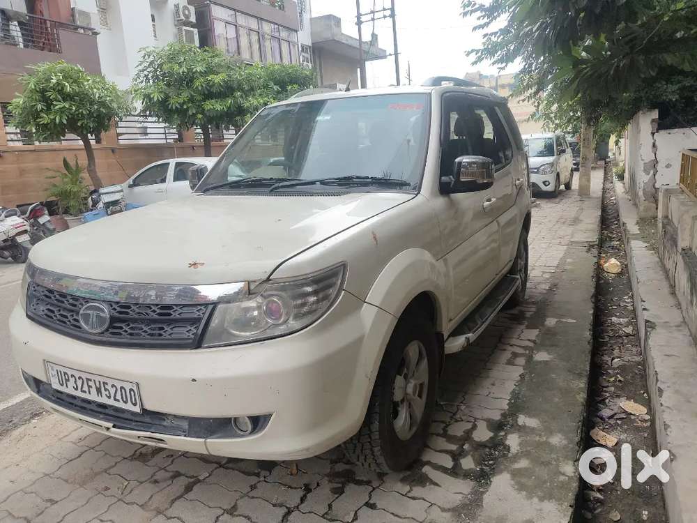 Top Model Safari Storme Nov 2014 Diesel Manual, Excellent Condition,